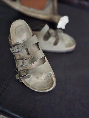Cushionaire Sandals